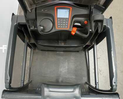 Vertikální vychystávací vozík 2014  Linde V 48 5213 (3)