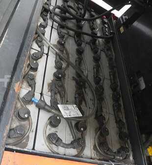 Electric - 4 wheels 2010  Toyota 7FBMF25 (4)