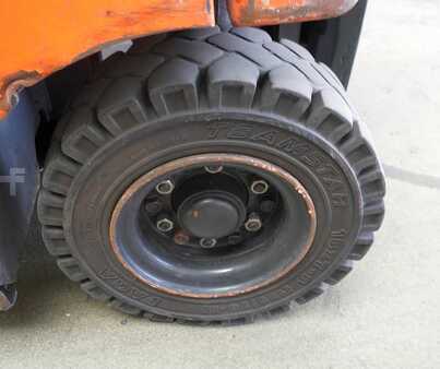 Electric - 4 wheels 2010  Toyota 7FBMF25 (6)