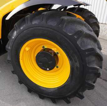 Dieselový VZV 2023  JCB 535-95 (7)