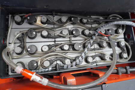 Hochhubwagen 2010  Linde L 14 372 (4)