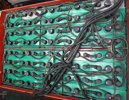 Vontató 2007  Still R07-25 (4)