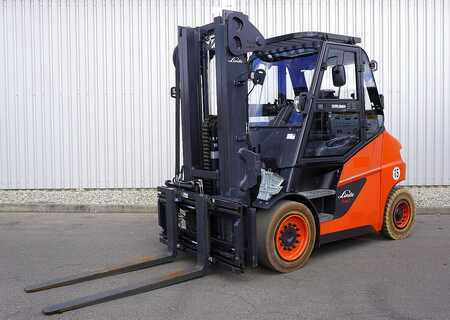 Electric - 4 wheels 2018  Linde E 60 1279 (1)