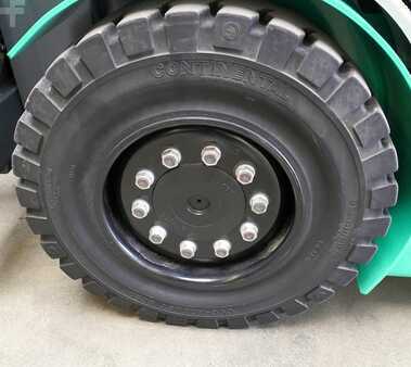 Electric - 4 wheels 2018  Mitsubishi FB40 2 (6)