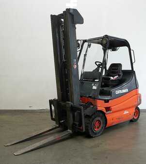 Elektro 4 Rad 1996  Linde E 30 336-02 (1)