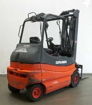 Elektro 4 Rad 1996  Linde E 30 336-02 (2)