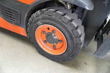 Chariots électriques à 3 roues 2014  Linde E 16 L EVO 386-02 (7)