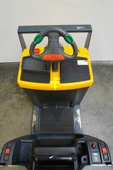 Horizontális komissiózó 2009  Jungheinrich ECE225 (3)