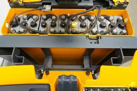 Horizontális komissiózó 2009  Jungheinrich ECE225 (5)