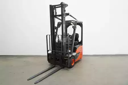 Carrelli elettrici 3 ruote 2025  Linde E 12 EVO 386-02 (10)
