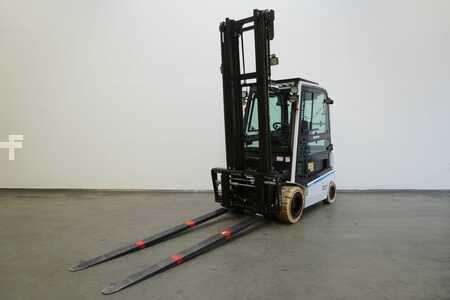 Elektromos 4 kerekű 2015  Nissan G1Q2L30Q (1)