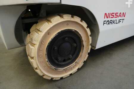 Elektromos 4 kerekű 2015  Nissan G1Q2L30Q (7)