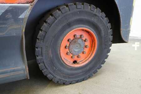 Tahač 2014  Linde P 250 127-05 (7)