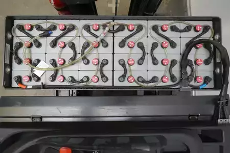 Chariots à mât rétractable 2017  Linde R 16 HD 1120 (5)