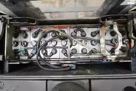 Wózek wysokiego podnoszenia 2013  Linde D 12 HP SP 133 (5)