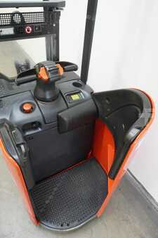 Apilador eléctrico 2018  Linde D 14 SP 133 (3)