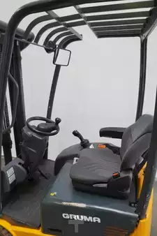 Chariots électriques à 3 roues 2015  Jungheinrich EFG110 K (3)