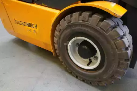 Chariots électriques à 3 roues 2015  Jungheinrich EFG110 K (8)