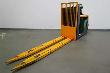 Commissionatori orizzontali 2011  Jungheinrich ECE320SH (2)