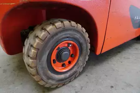 Gázüzemű targoncák 2017  Linde H 18 T EVO 391-00 (5)