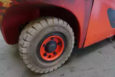 Gázüzemű targoncák 2019  Linde H 18 T EVO 391-00 (5)