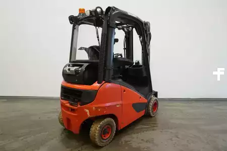 Gázüzemű targoncák 2019  Linde H 18 T EVO 391-00 (2)