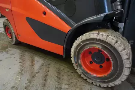 Gázüzemű targoncák 2019  Linde H 18 T EVO 391-00 (6)