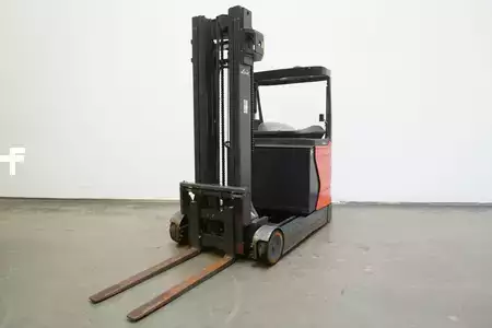 Carretilla retráctil 2019  Linde R 25 1120 (2)