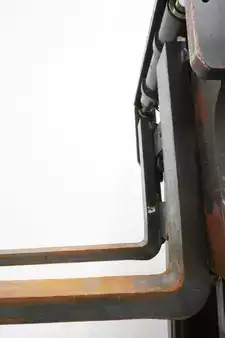 Carretilla retráctil 2019  Linde R 25 1120 (6)