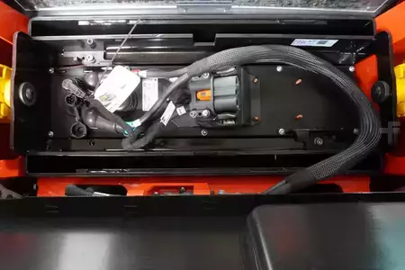 Wózek wysokiego podnoszenia 2026  Linde D 12 HP AP ION 1161-00 (6)