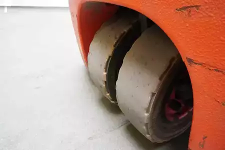 Carrelli elettrici 3 ruote 2019  Linde E 14 EVO ION 386-02 (7)