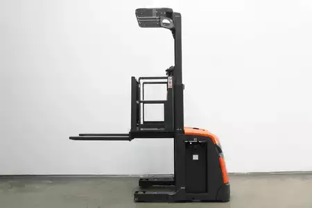 Vertikální vychystávací vozík 2016  Linde V 10 5212 (4)