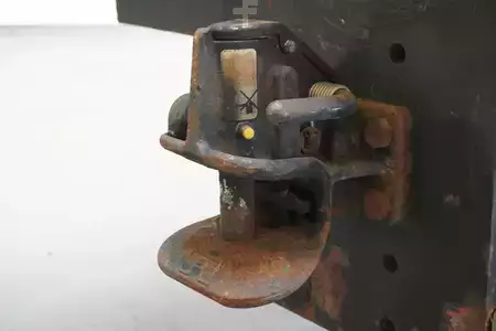 Tractor de arrastre 2010  Linde W 20 127 (8)