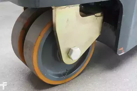 Retratil de 4 vias 2023  Combilift WR4 (5)