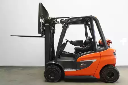 Wózki gazowe 2023  Linde H 25 T 1202 (5)