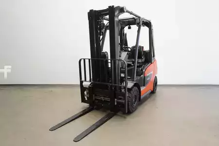 Gázüzemű targoncák 2023  Linde H 25 T 1202 (1)