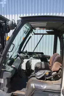 Diesel Forklifts 2006  Nissan FGD02A300 (3)