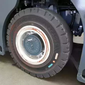 4-Tie Työntömastotrukki 2024  Combilift C4000ET (8)