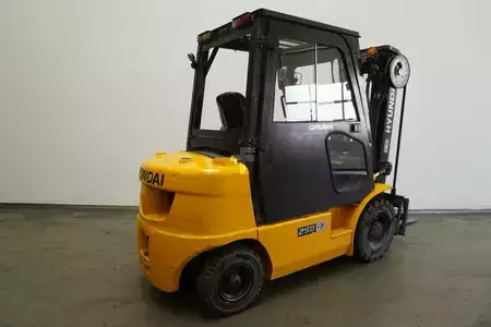Dízel targonca 2010  Hyundai 25D-7 (2)