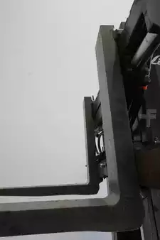 Wózki gazowe 2021  Linde H 25 T 1202 (5)
