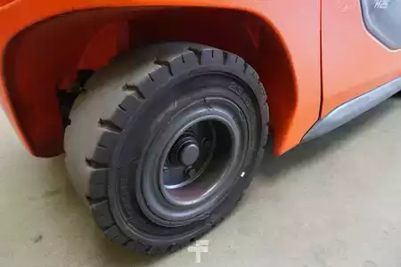 Wózki gazowe 2020  Linde H 25 T 1202 (6)
