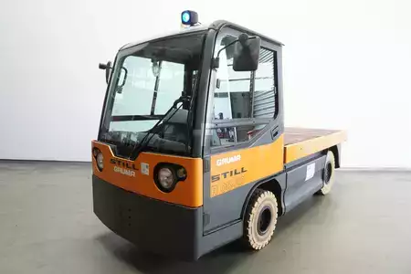 Chariots tracteurs 2018  Still R08-20 127 (1)
