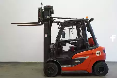 Wózki gazowe 2020  Linde H 25 T 1202 (4)