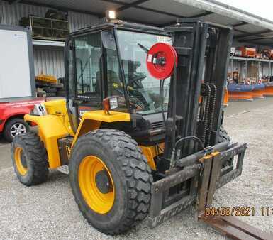 Diesel heftrucks 2013  JCB 940-4 (1)