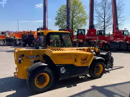 Sollevatori telescopici rigidi 2021  JCB 525-60HI-VIZ (3)