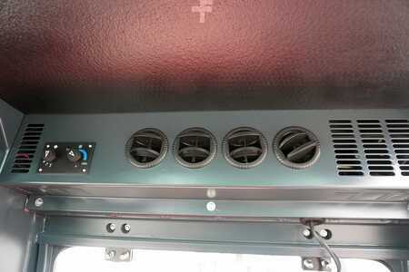 Dieseltrukki 2025  Magni FL3,5 (10)