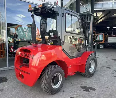 Terrenggående gaffeltruck 2025  Magni FL3,5 (2)