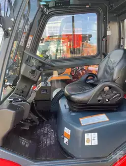 Terrenggående gaffeltruck 2025  Magni FL3,5 (5)