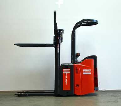 Apilador eléctrico 2017  Linde D 14 SP 133 (3)