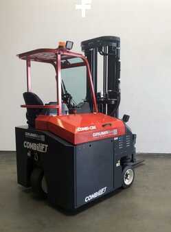 Čtyřcestný retrak - Combilift CBE3000 (2)